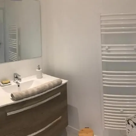 Apartment Le Clos Saint Michel 2 - 6 Personnes, Centre, Parking